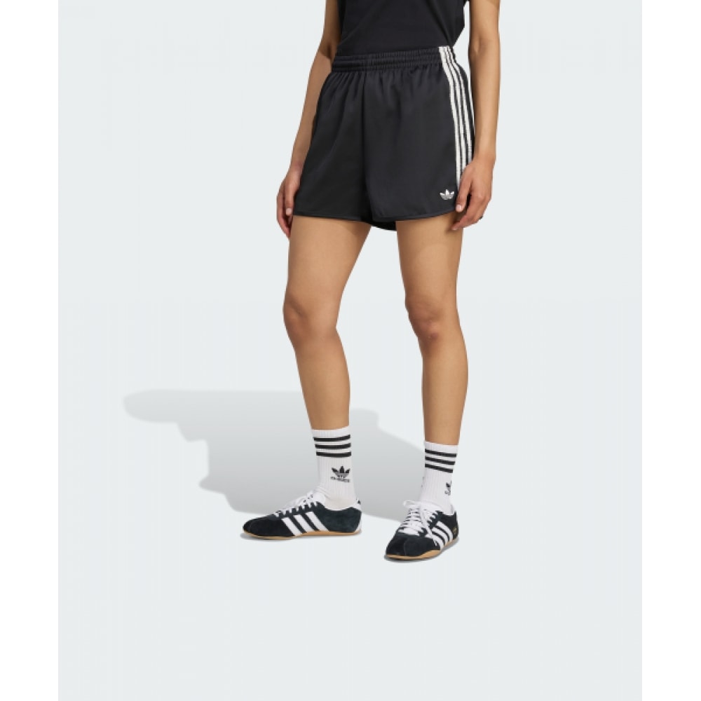 アディダスフリルショートパンツ-ブラック/KC8816