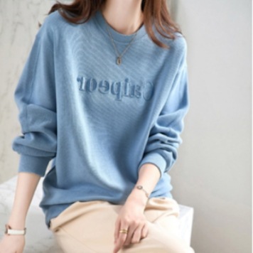 ロゴ入り長袖カットソー トップス カットソー プルオーバー 長袖 ラウンドネック ワイド かわいい