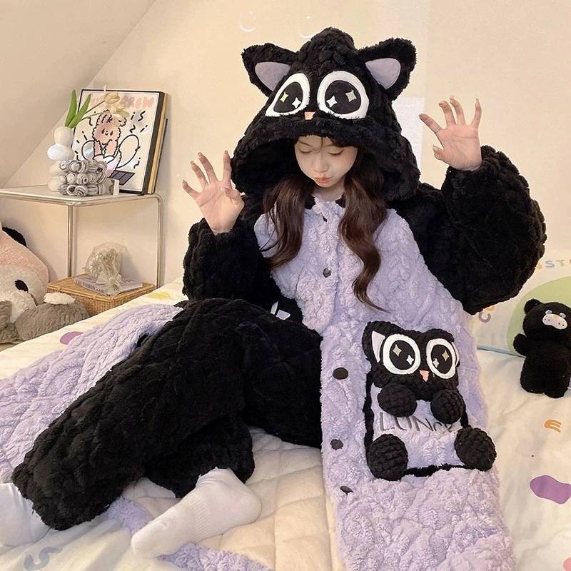 新品//3日出荷パジャマ女性秋冬のコーラルウールのガウン3枚重ねの綿とウールで厚手のフード付きバスローブロングの冬の部屋着です