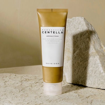 Skin1004 Madagascar Centella Ampoule Foam 125mlのサムネイル