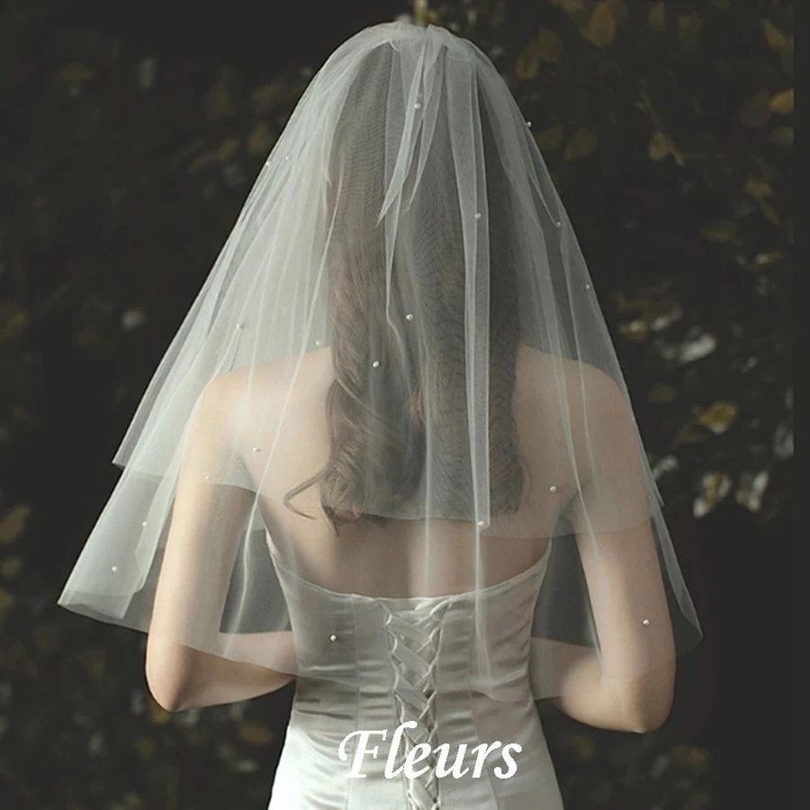 1つ買うと10個無料ウェディングベール ショート丈 人気 ブライダルベール メタルコーム付き パール装飾