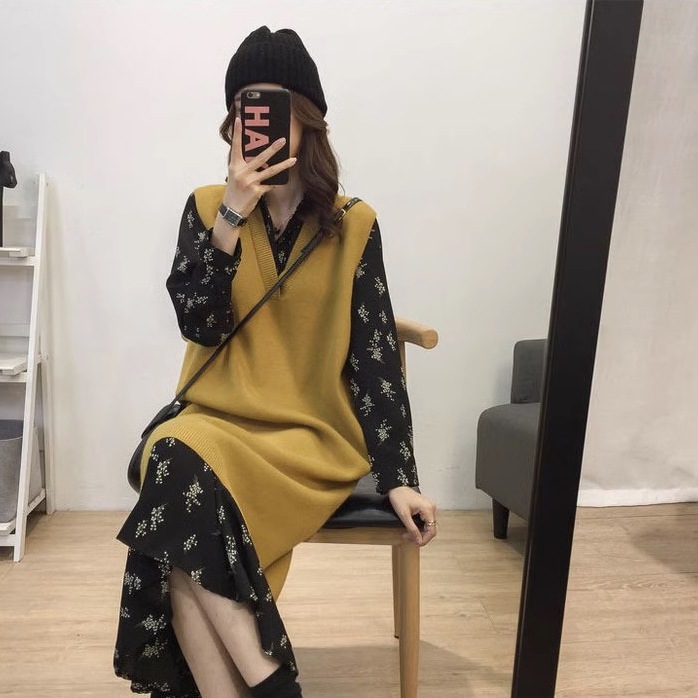 個性的 ワンピース ベスト ロングスカート 膝下 袖あり 長袖 Vネック 襟付き フリル ニット 2点セット ツーピース かわいい 大人可愛い きれいめ 大人 おしゃれ お洒落 大人可愛い 花柄