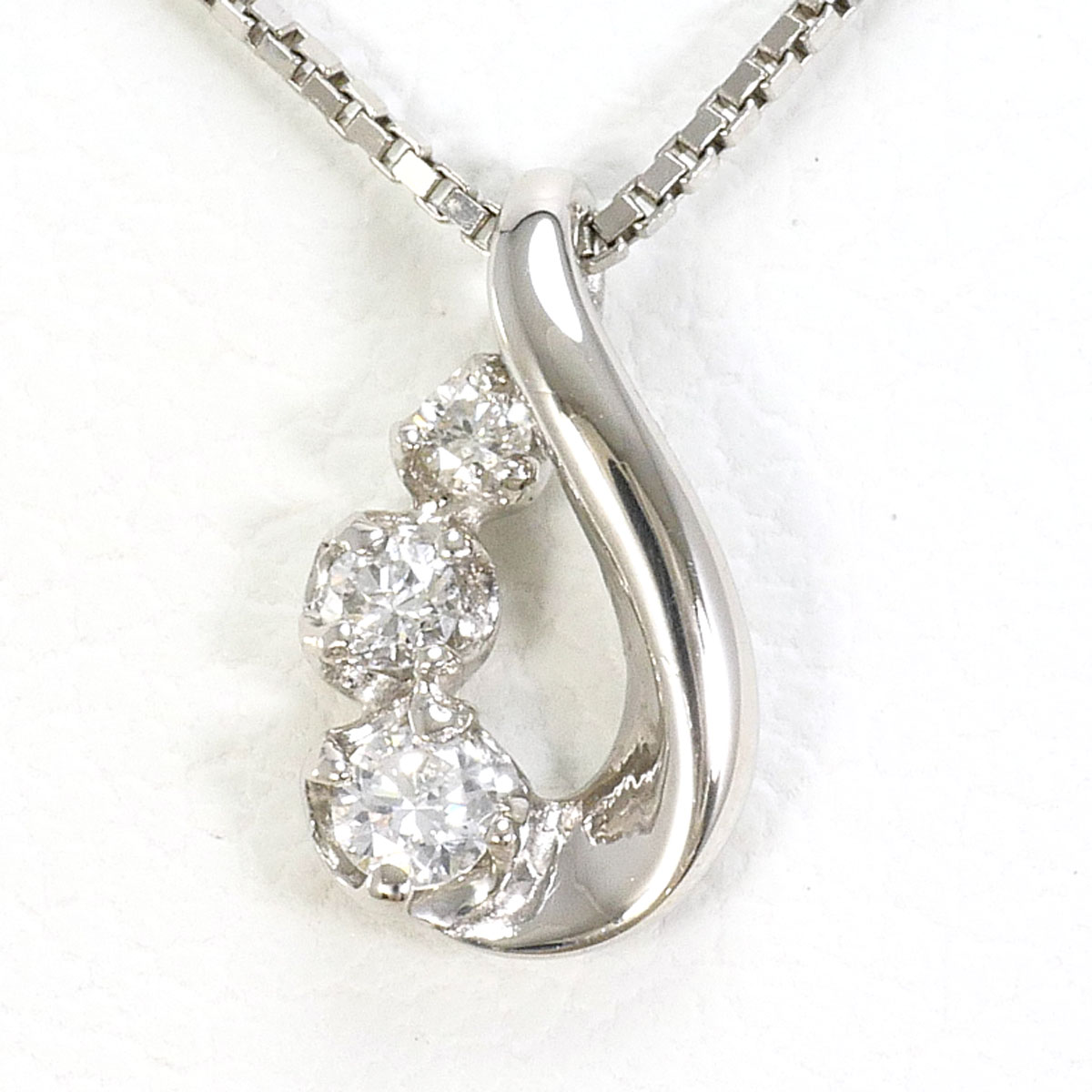 PT900 プラチナ PT850 プラチナ ネックレス ダイヤモンド 0.06 ct 総重量約2.0g 約40cm 中古