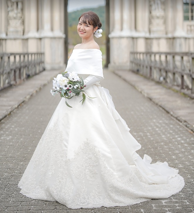 実例写真!オフショルダー トップス ロングスリーブ ファスナー エレガント 花嫁/ウェディングドレス