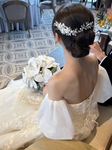 実例写真！パフスリーブ オフホワイト 取り外し袖 ソフトチュール ストレッチ 花嫁/ウェディングドレス