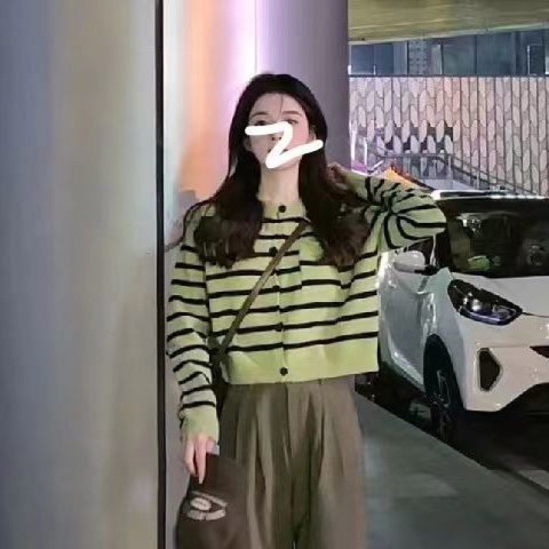 ファッションスーツレディース夏新作ソルトスタイル衣装カーディガンストライプニットトップスワイドレッグパンツ小さい2点セット