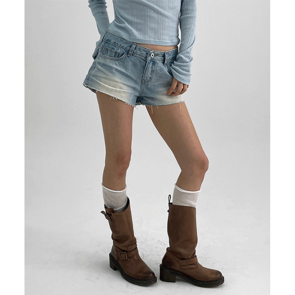 ブラックアップロピンローウエストウォッシュデニムショーツ