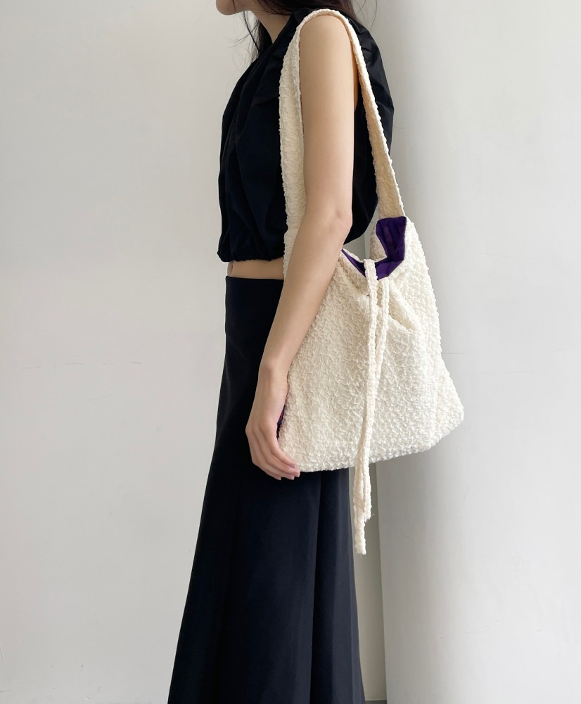 Crease Padded Shoulder Bag_Cream