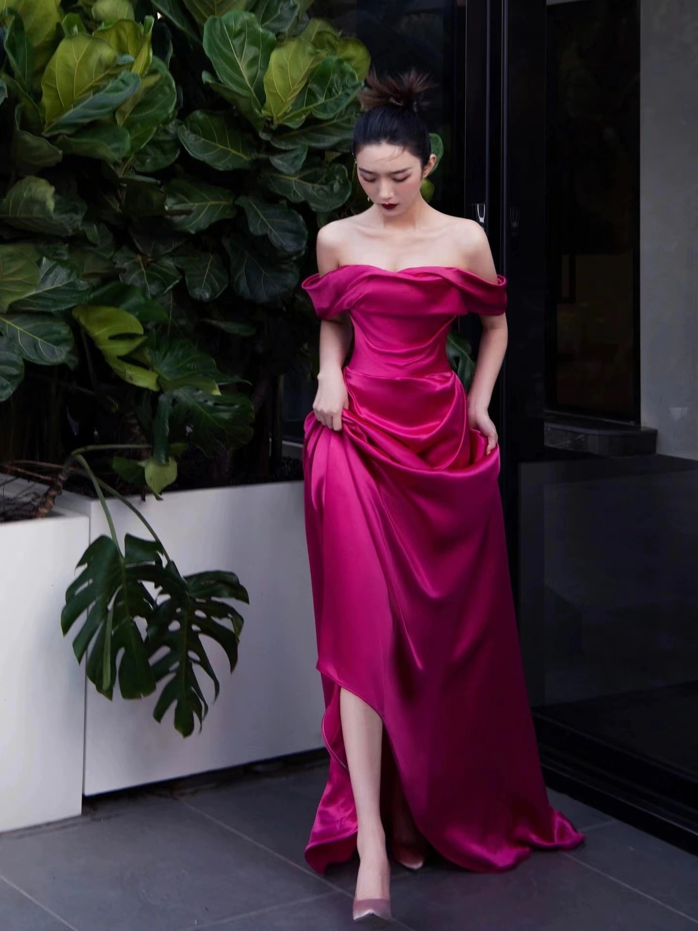 ドレス カラードレス ウエディングドレス 二次会 結婚式 披露宴 演奏会 パーティードレス 花嫁 豪華なマーメイドドレス フォトウエディング 成人式 司会者 発表会