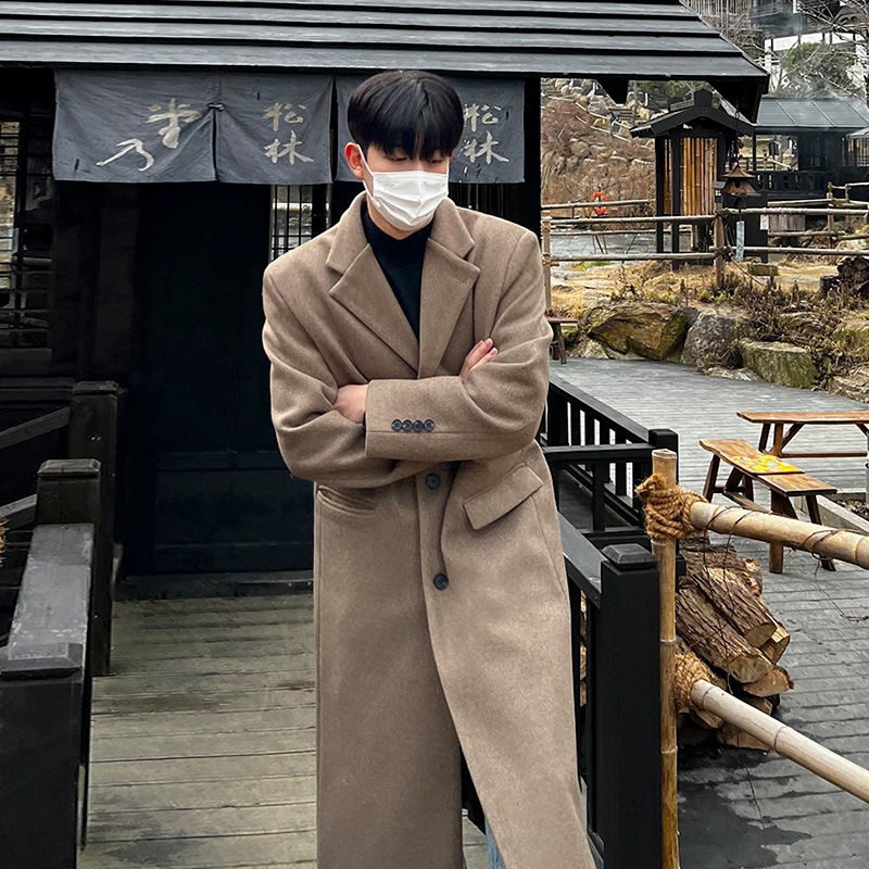 トレンチコートのメンズミディアムレングス冬の韓国語バージョンの緩いパッド入りの厚くされたツイードイングランドトレンチコートジャケット