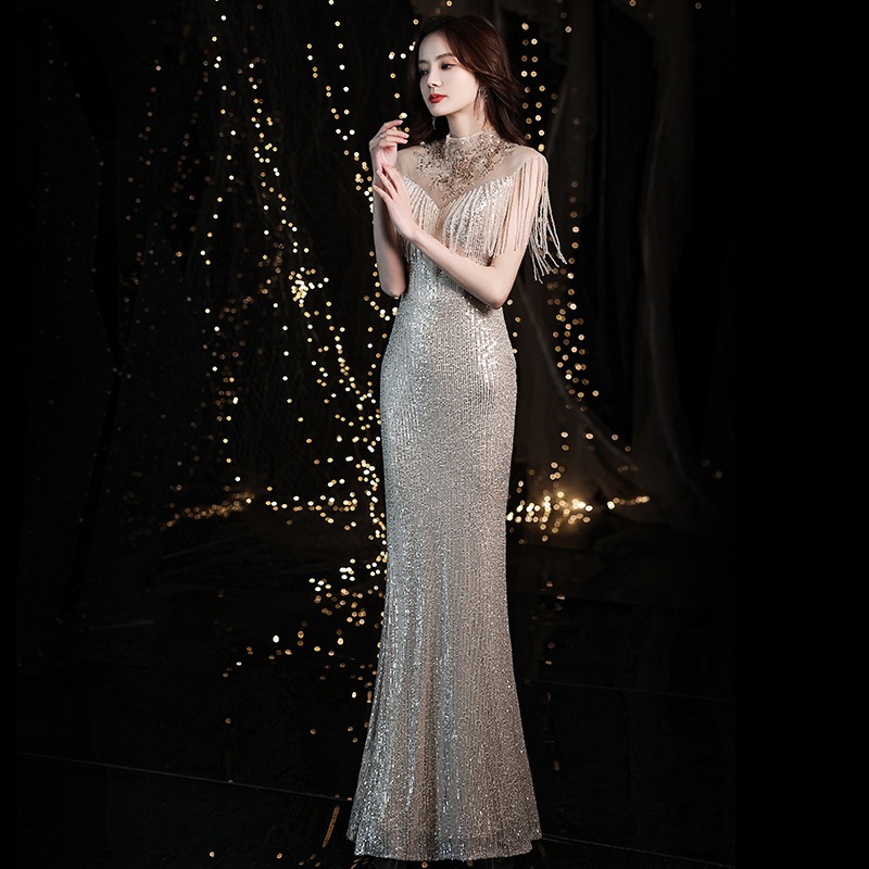 高級感の魚の尾のドレスの女性2025新型の春の小衆の軽豪華な高級な気質の司会者の成人の宴会のドレス