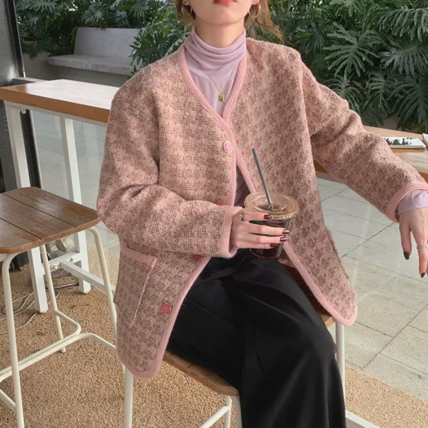 アウター デート ジャケット 上着 袖あり 長袖 かわいい 大人可愛い きれいめ シンプル カジュアル 大人 上品 おしゃれ お洒落 主役級 存在感 春 秋 10代 20代 30代 レディース 女性用