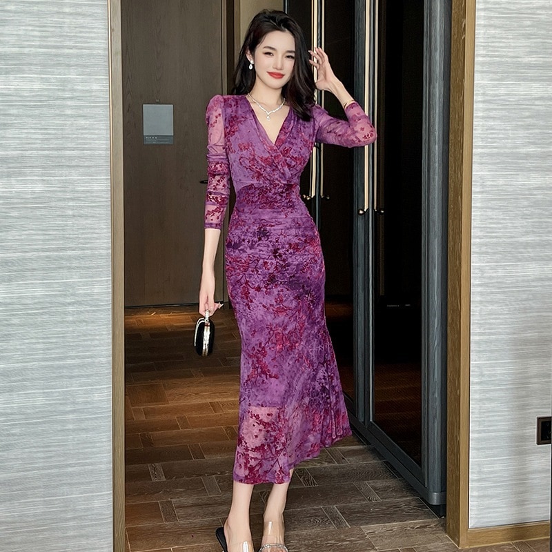 2024秋服新型婦人服フランスVネック植毛プリント網糸包尻魚尾ワンピースロングスカート30570 5,014円