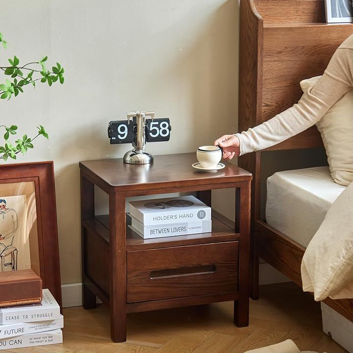 ベッドサイドテーブル アメリカオークウッド ナイトテーブル ライトスタンド モダンなインテリア 木製 無垢材 完成品 ランプテーブル (クルミ1, 幅45cmx奥37cmx高さ49cm)