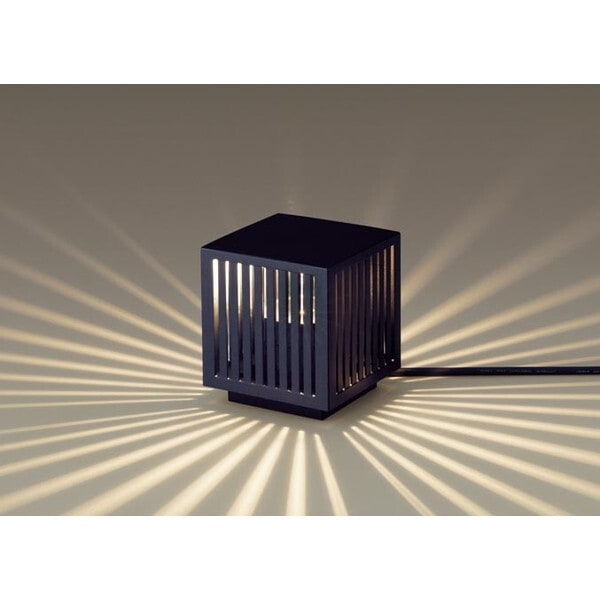 SLW46003 オフブラック LEDガーデンライト (電球色) スタンド スパイク付 防雨型