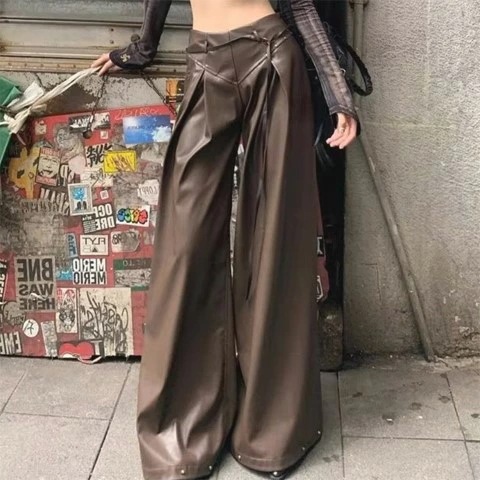 ストレートパンツ カジュアル フェイクレザー かっこいい カジュアル お出かけ レディース大きいサイズ レディース 秋冬 下着 ボトムス ストレート スキニー ショーツ pants