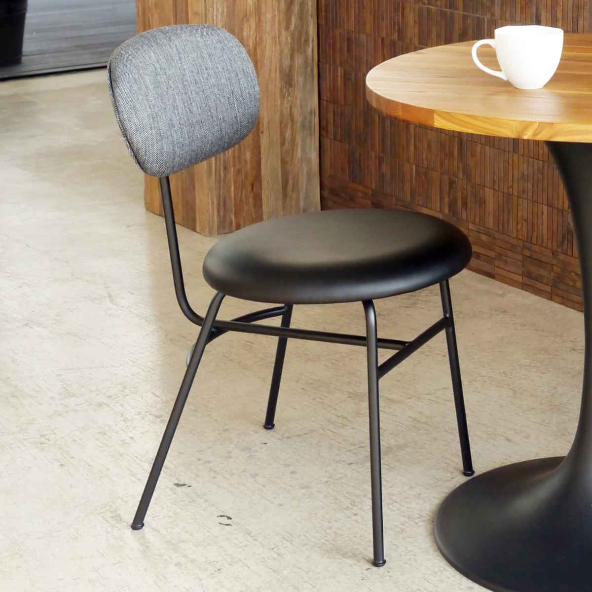 ダイニングチェア 2脚セット 疲れにくい 背もたれ モノトーン チェア 椅子 食卓 リビング ダイニング デスクチェア 2個 セット レザー調 ファブリック スチール スタイリッシュ モダン