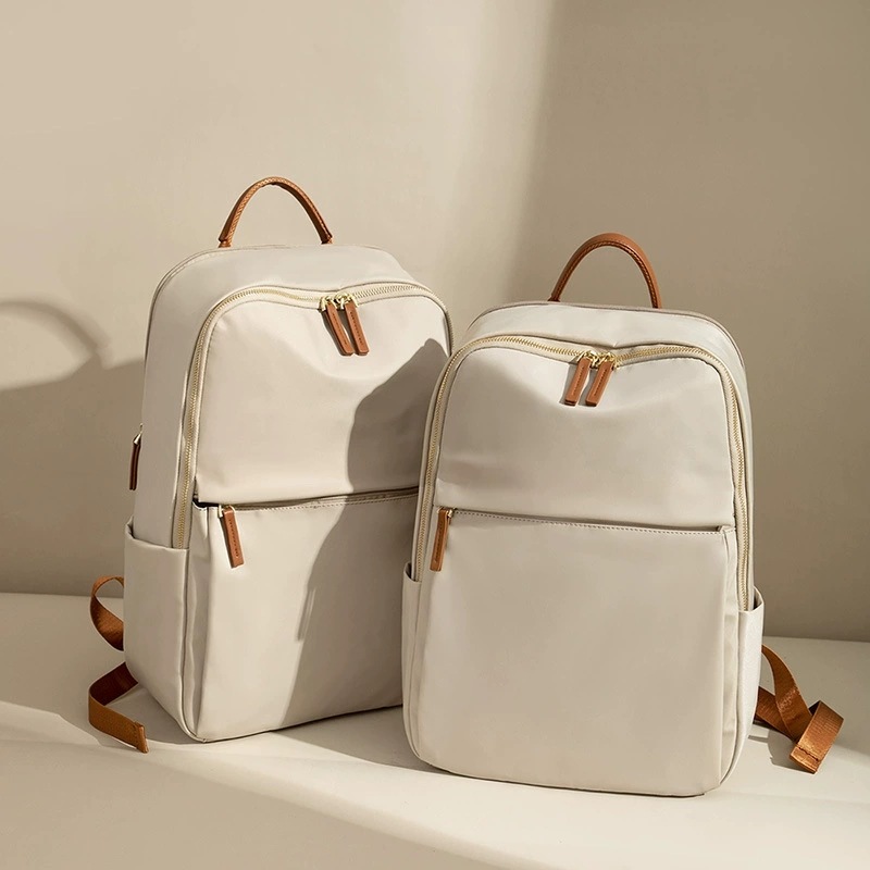 バッグリュックデイパック40代 軽いA4 2025新作 大容量 ビジネスデイバッグ 【配達料無】今すぐ欲しい！バックパック 通勤 バックパック PC 通学 韓国ファッションリュックレディース50代 5,261円