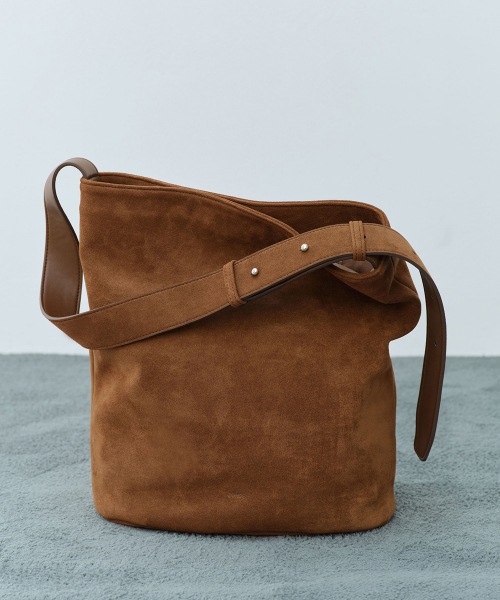【OVHEE】 Noah Suede Bucket Bag_Chestnut ショルダーバッグ 正規品