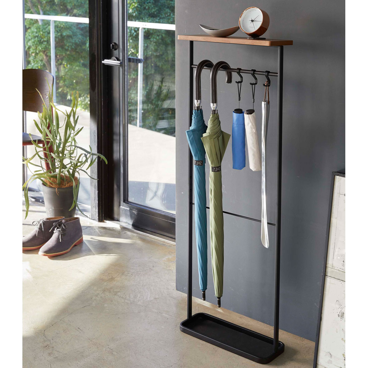 傘掛け 山崎実業 TOWER タワー 天板付き引っ掛け傘立て ブラック 7,568円