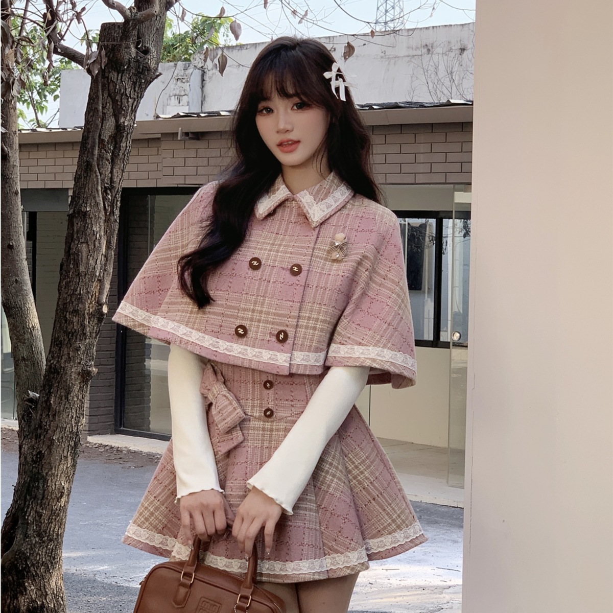 ベトナムと韓国のxiaoyuスイートピーチガール英国カレッジスタイルqianjinqiuウールチェック柄マントケープサスペンダースカートスーツ 8,679円