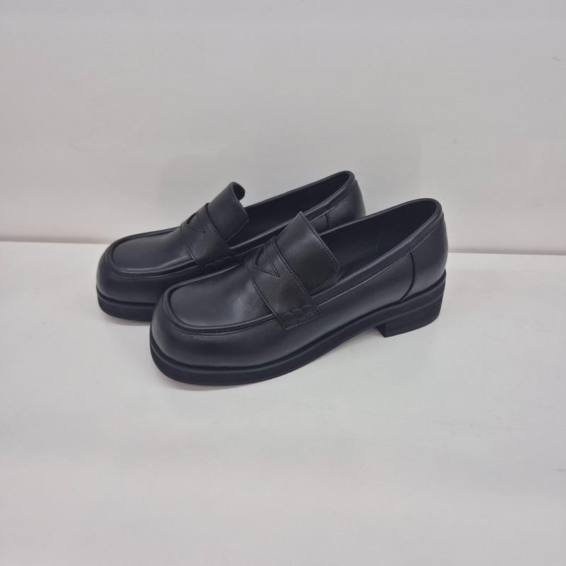 女性 クッションが良くかわいい牛革チャンキーローファー FR432A