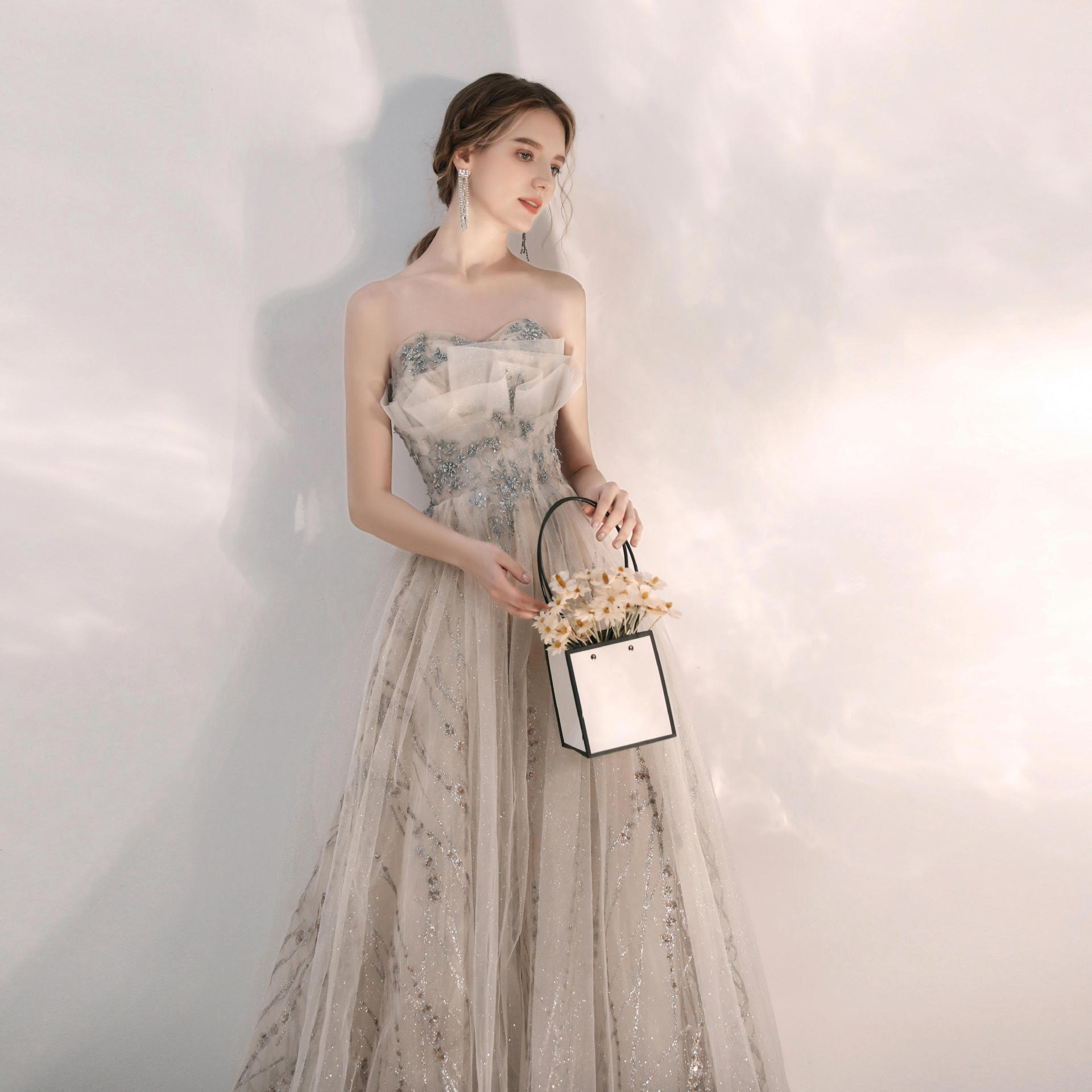 パーティードレス2024新入荷 結婚式ワンピース 高級感 ドレス ウェディングドレス 花嫁ロングドレス 成人式 同窓会 演奏会 司会者 発表会 卒業式 ワンピース