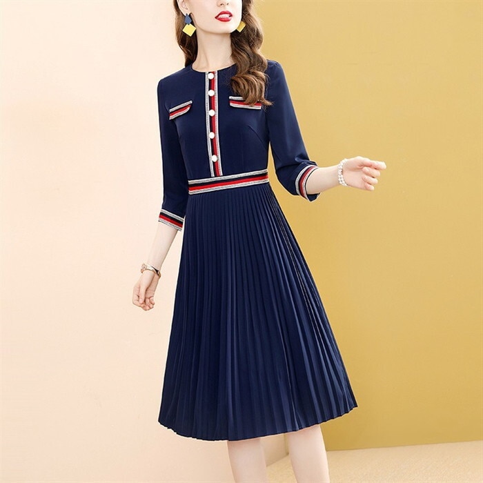 ワンピース プリーツ切り替え プリーツ フレア ハイウエスト 膝丈 ひざ丈 ミディ丈 七分袖 バイカラー 配色 クルーネック 前ボタン フロントボタン 着痩せ 細見え 大人 上品