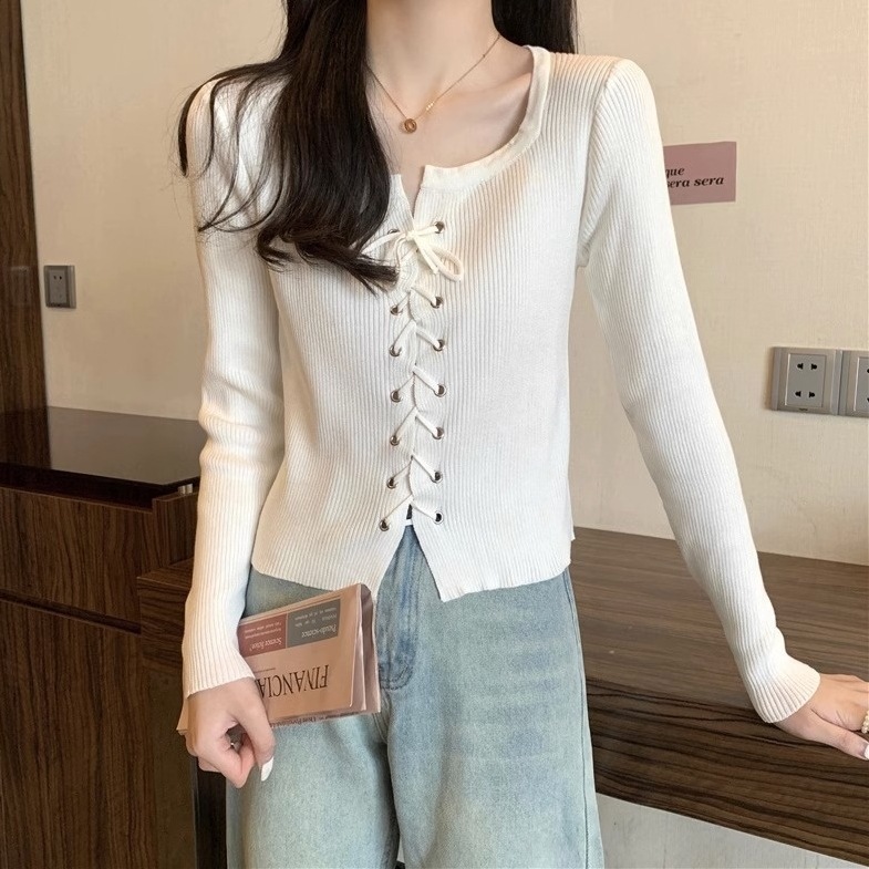 セーター ニット トップス ラウンドネック リボン ショート丈 レースアップ リブ 長袖 大人可愛い シンプル 上品 お洒落 こなれ感 通勤 普段使い