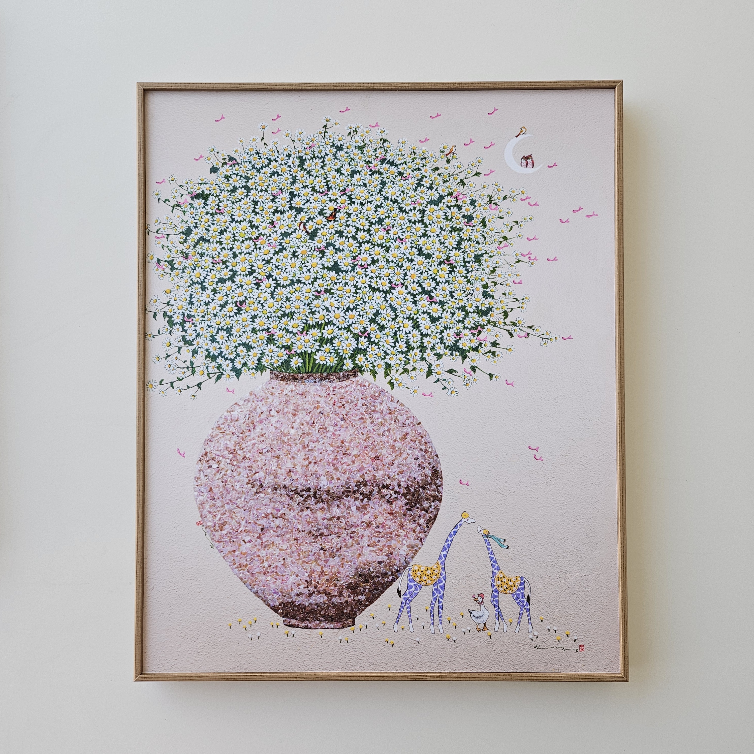 韓国作家 ドゥヨ・キムミンジョン 月壺 絵画 「光を抱いた花びら」 幸せを運ぶ月壺 アートフレーム 壁掛け 額入り 風水 インテリア