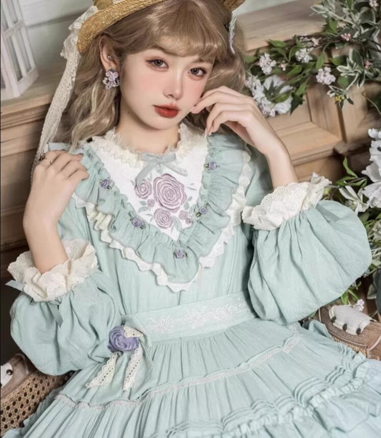 長袖ワンピース ロリータドレス フリル 立ち襟 ワンピース チュチュワンピース 高級感 コスプレ衣装ドレスワンピース 森ガールリボン 二次元 ロリータドレス ゴスロリ Lolita コスプレ メイド服