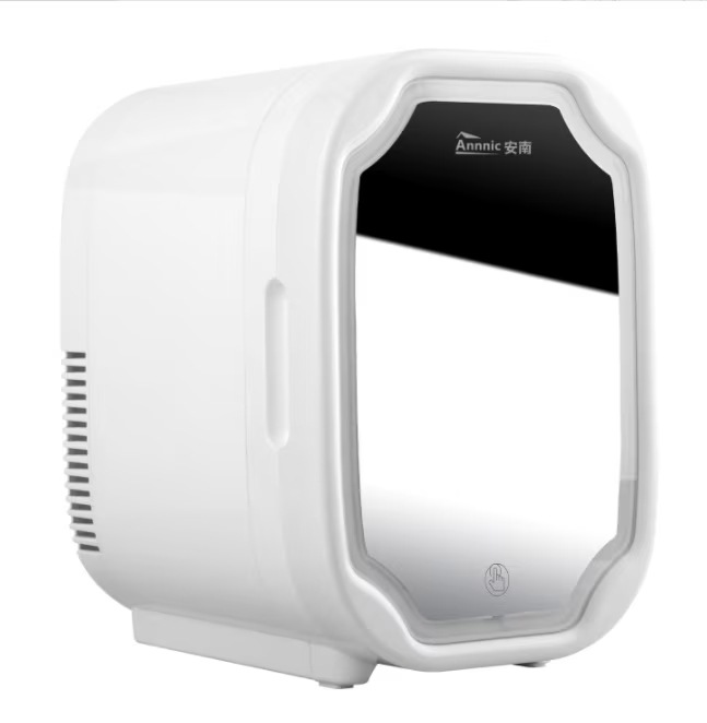 ミニ専用冷蔵庫 化粧ミラ付き 6L 8L 小型　化粧品をしっかり保管 スキンケア