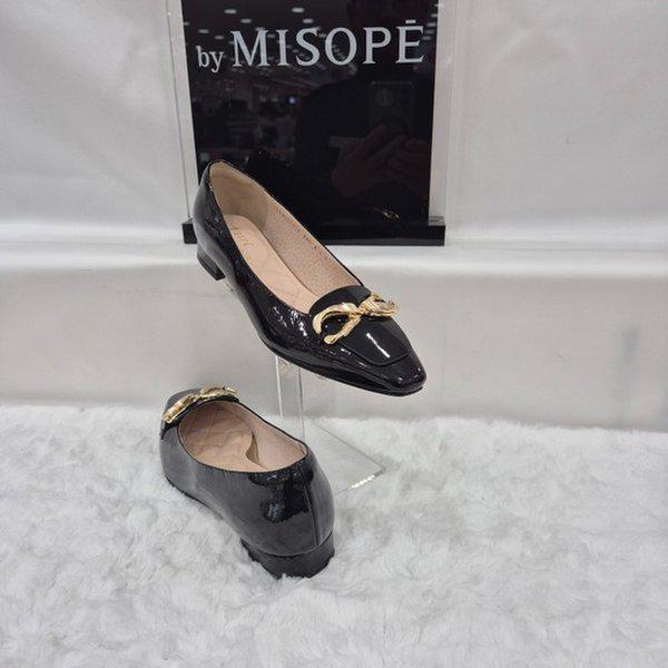 By 女性ロゴ装飾パンプス 112HT435SF006 BLACK 4 JJ