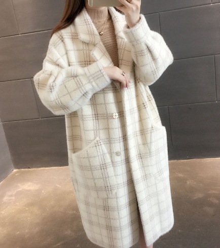 アウター あったか ふわもこ コート 膝下 ミディアム丈 長袖 襟付き Iライン もこもこ モコモコ ふわふわ ポケット 前開き 厚手 かわいい 可愛い カジュアル おしゃれ お洒落 レトロ