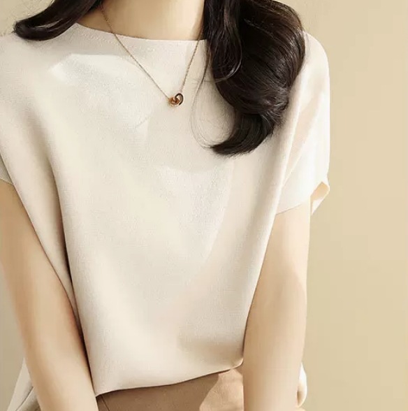 トップス デート カットソー 袖なし ノースリーブ かわいい 大人可愛い きれいめ シンプル カジュアル 大人 上品 おしゃれ お洒落 主役級 存在感 夏 10代 20代 30代 レディース 女性用