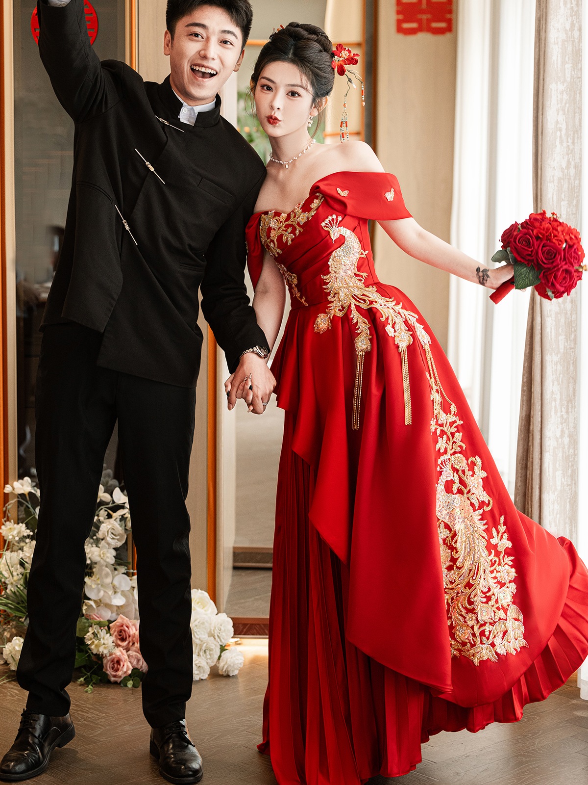 新しい中国風のトーストドレス花嫁2025年の赤い婚約ドレスワンショルダーのモーニングガウン帰宅時の感謝の宴会カジュアルドレス