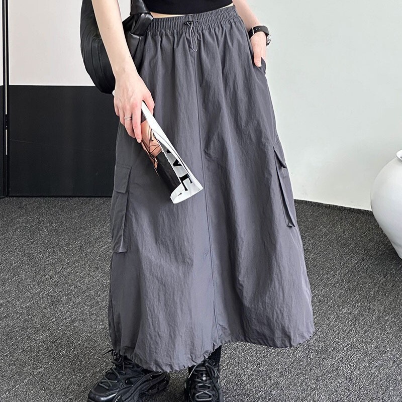 カーゴ フラップポケット レディース スカート ボトムス 膝下 ミモレ ロング バルーン ポケット 2way ドロスト シンプル カジュアル おしゃれ かっこいい こなれ感 スポーティー クール