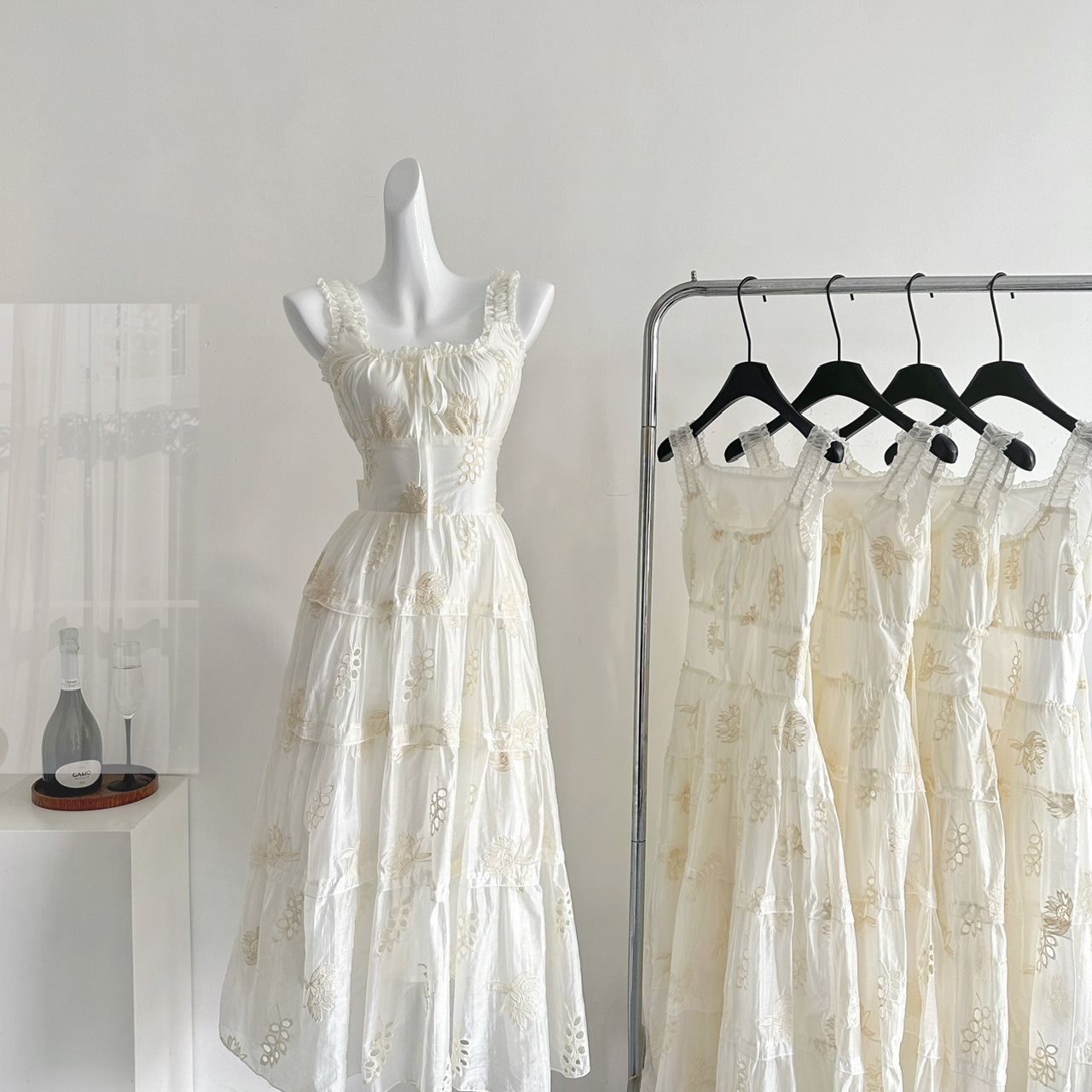 【急速出荷】1粒の甘い桃日暮エデンの園のサスペンダーの露腰ワンピースの女性仙女のスカートは腰のロングスカートを収めます