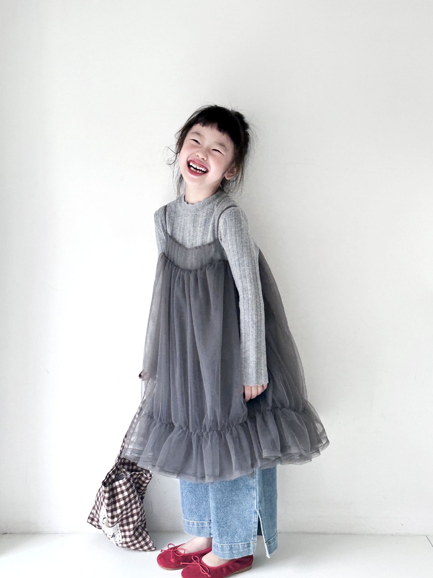 2025子供服 春秋の新作女の子キャミソールワンピース 無地ニット開叉ジーンズ