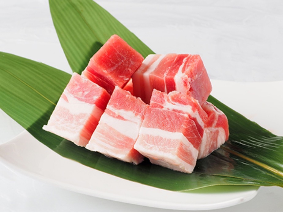 国産豚バラ角煮カット　2KG お買い得品！