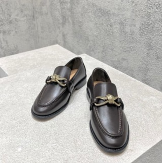 ブリティッシュスタイル メンズ＆レディース ローファー牛革トップグレイン メタルロープバックル スリップオン スクエアヒール カジュアル革靴