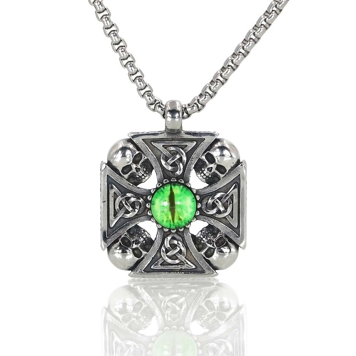 アイアンクロススカルグリーンアイネックレス チェーン付き ペンダントトップ 首飾り 不気味 目玉 眼 緑色 十字架 ドクロ 髑髏 がい骨 ガイコツ 骸骨 ハロウィーン STT00-00-0146