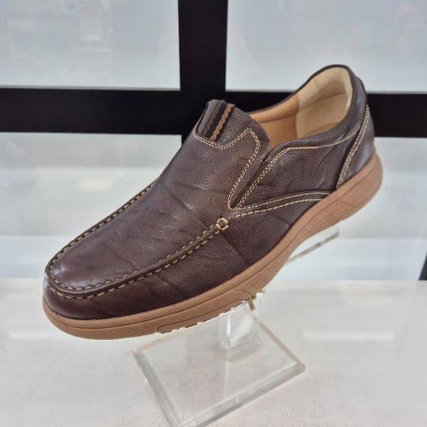 HC11 牛革メンズ V6P0U51A3 (32456666)