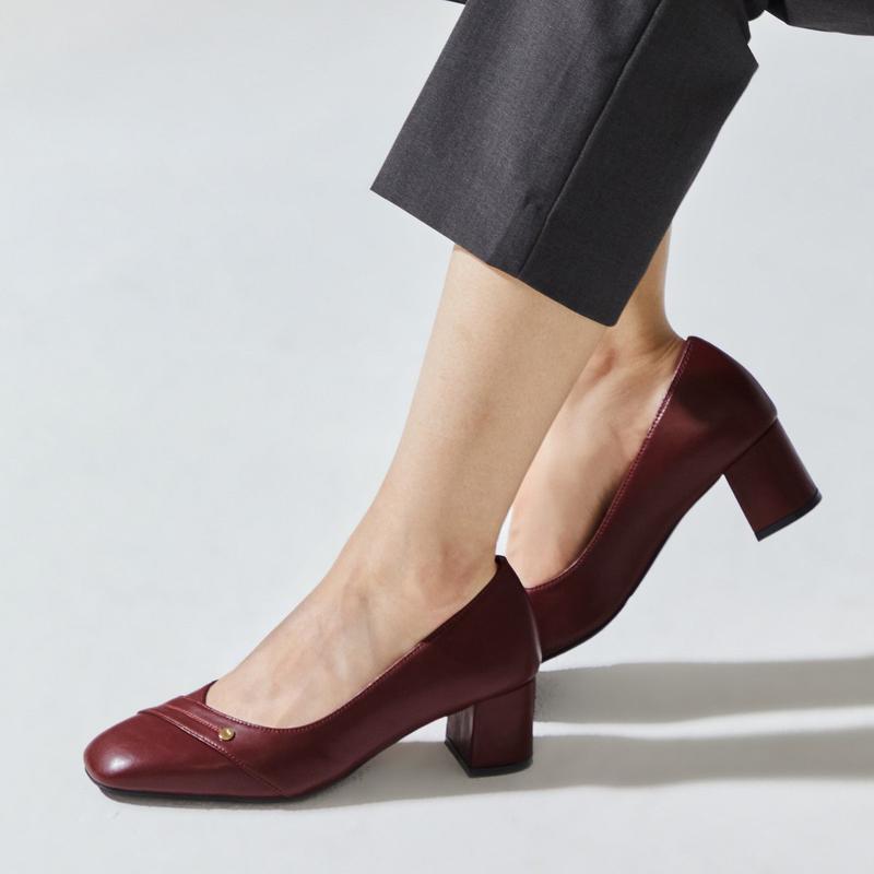 M. コシ牛革パンプス ワイン 516523110AH