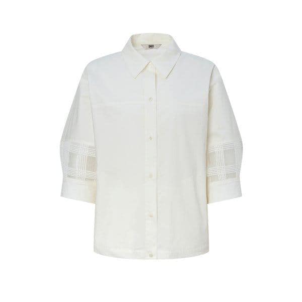 [25SS] ホワイトレース配色綿混紡7分ボリューム袖シャツ DLSH5B301OW