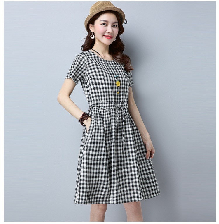 1069．ギンガムチェックAライン半袖ワンピース（ブラック）