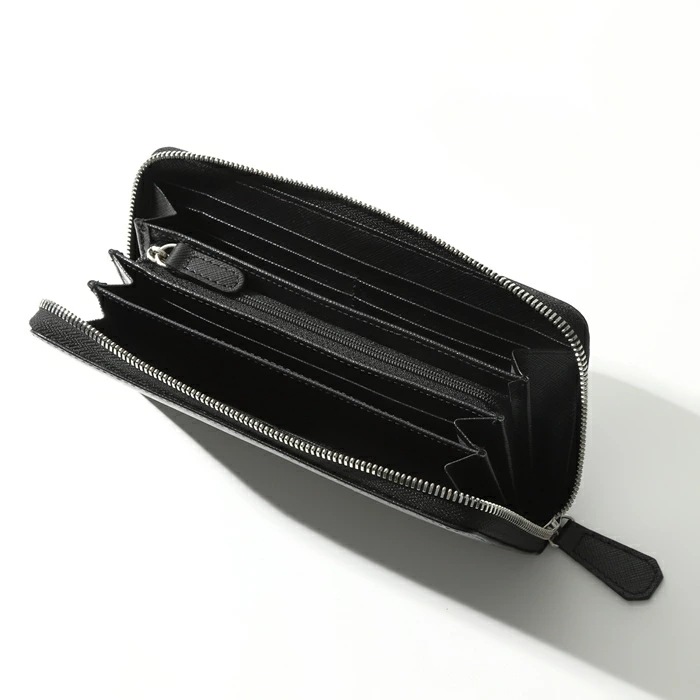 サフィアーノラウンド長財布