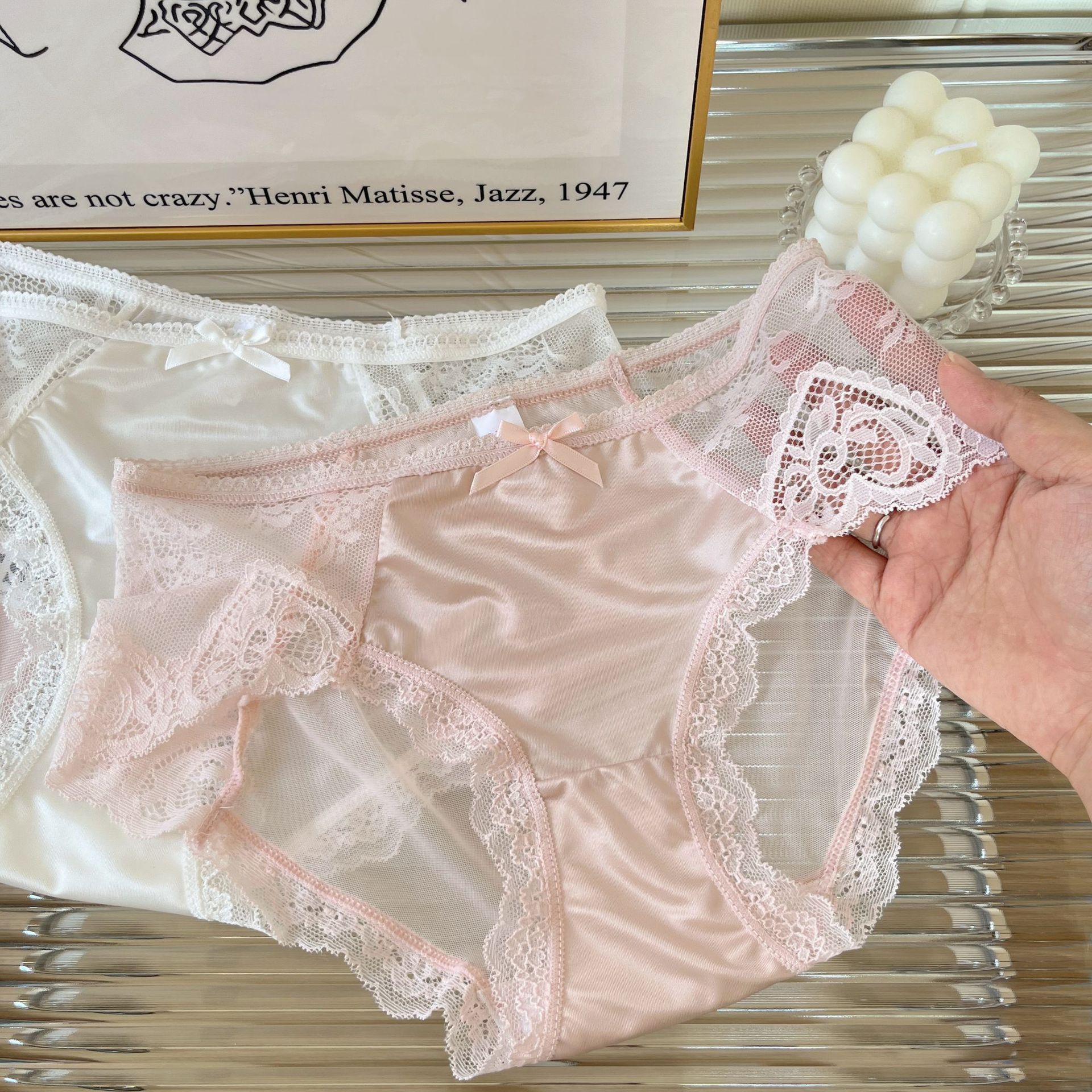 【1点ご購入 で10点プレゼントいたします】サテンレースパンツ女性用薄手通気性綿股間レディースパンツ