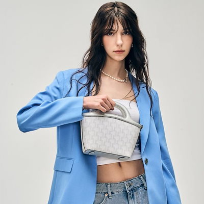 バービーのお人形のセット（レトロ）（1966年）黄色の帽子付き 【公式