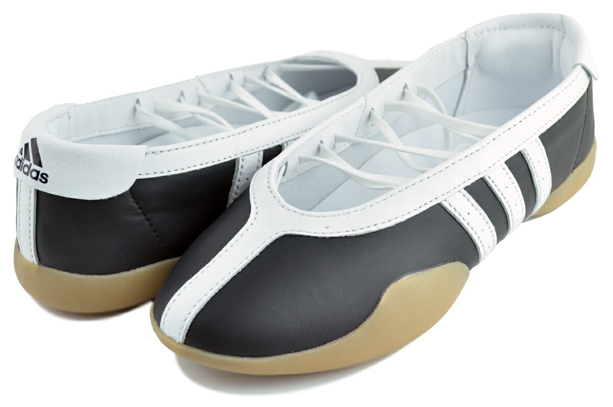 テコンドー メイ バレエ ウィメンズ コアブラック フットウェアホワイト ガム jr7031